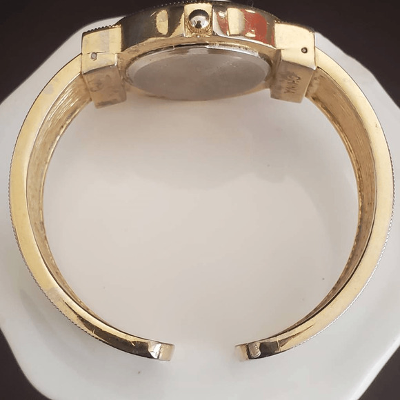 M.Z.Berger Ladies Bangle Watch Gold Tone‎ Crystal Bezel Faux Abalone Inserts - Picture 6 of 11